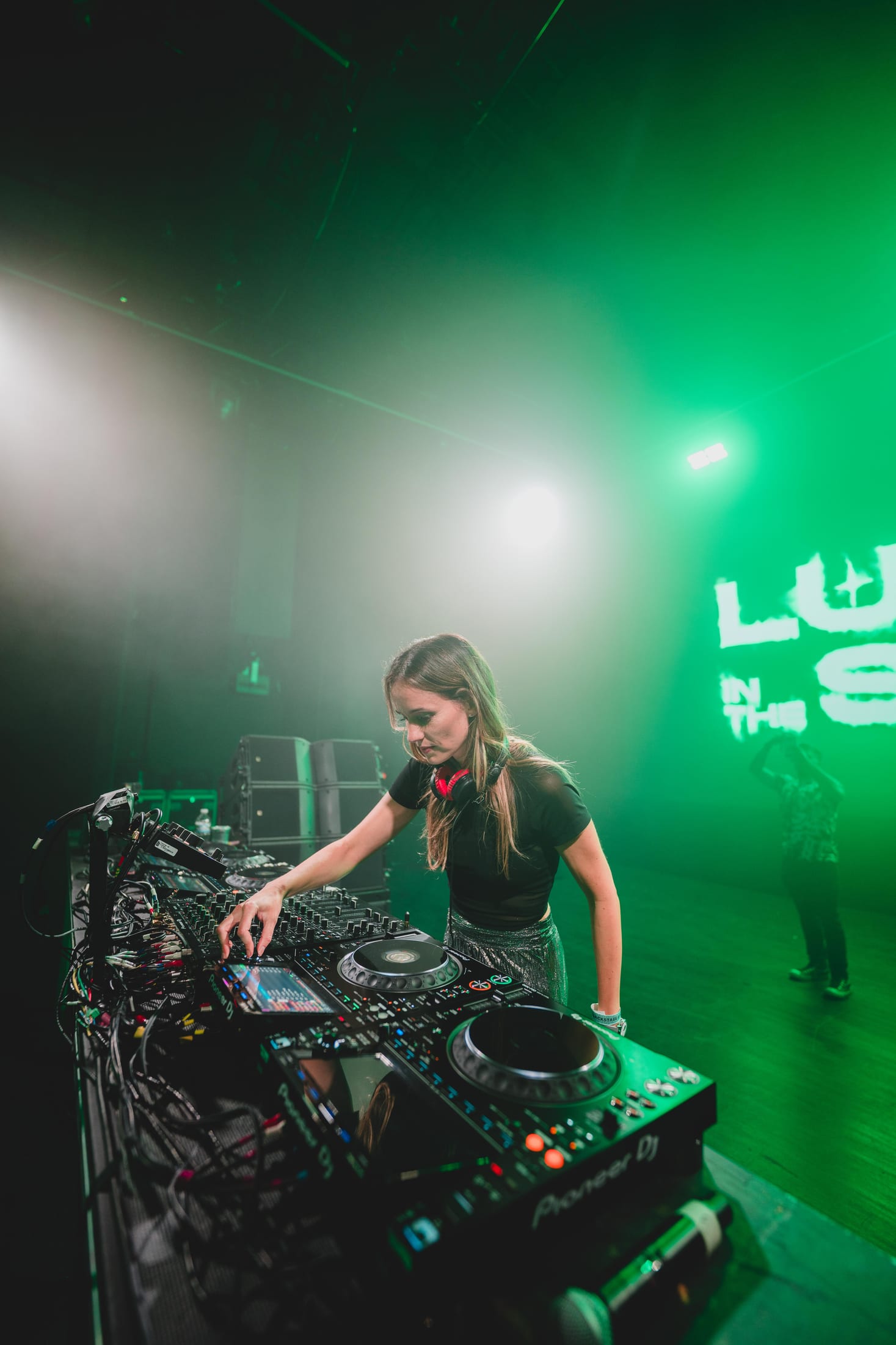 Lucy in the Sky press photo 3